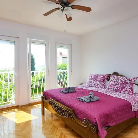 펜션 Seaside House - 27494 로고즈니차